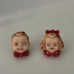WEEKENDS ウィークエンズ ピンバッジ 男の子 女の子 2個セット 当時物 WEEKENDS ウィークエンズ ピンバッジ 男の子 女の子 2個セット 当時物