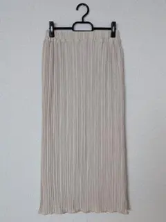 Cutie Blonde プリーツスカート