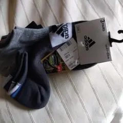 adidas 3足セット キッズ靴下 21〜23cm