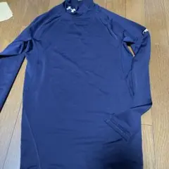 Under Armour ネイビー ハイネック長袖インナーウェア