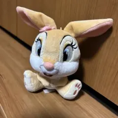 ディズニー リゾート ミスバニー ぬいぐるみ バッジ