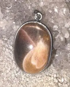 天然石 レア品　サンストーン ペンダント　トップ　送料無料