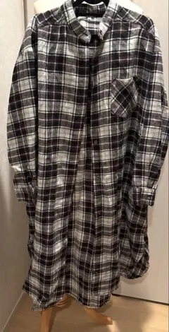 ブラウン　チェック　ロングシャツ　ネルシャツ　ワンピース　羽織り　体型カバー