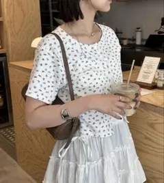 ミスティック　小花柄　チビカーディガンのサムネイル