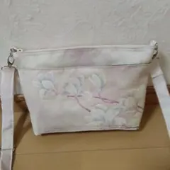 (サラン様専用)帯リメイク両面外ポケット付きショルダーバッグ(淡パープル地花柄)