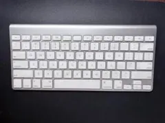 Apple 純正 Bluetooth 英語配列 ワイヤレスキーボード A1314