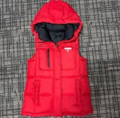 GUESSダウンベスト