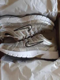 NIKE P6000 ☆使用感なし★送料無料