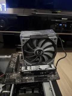 S*g様 【CPU+マザボ】AMD Ryzen7 3700X、B550TW Id Amazon | AMD Ryzen 7 3700X with Wraith Prism cooler 3.6GHz 8コア