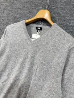 UNIQLO ユニクロ 未使用品 カシミヤ ニット グレー Vネック グレー Mのサムネイル