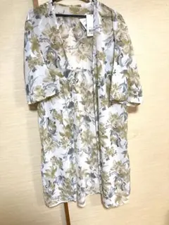 シューラルー ワールド 花柄 シアー カーディガン フラワープリントガウン 白