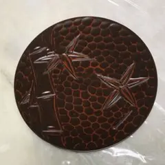 鎌倉 盆 漆 彫刻 在銘 東満 高台 アンティーク 工芸品 置物 2026年最新】鎌倉彫 お盆の人気アイテム - メルカリ