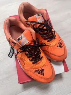 ナイキAIR MAX 1LX 