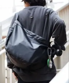 Item thumbnail for item 60b4f031-cd82-4e85-b9cb-098d4ba97941