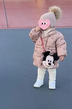 Item thumbnail for item d8a792c9-f4f5-4bdc-a4d8-67ab82e4629d