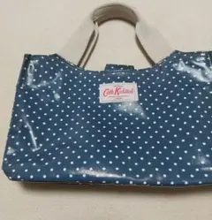 美品。Cath Kidston 　 くすみ紺　ドット柄 トートバッグ　ミニサイズのサムネイル
