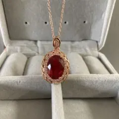 赤いストーンのローズゴールドネックレス　新品