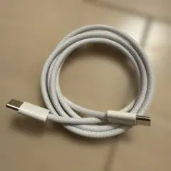 【新品未使用】USB-C to USB-C ケーブル 1m ホワイト充電・転送用