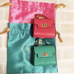 新品】MARIEBELLE ノベルティミニバッグ型チャーム 3種 - メルカリ