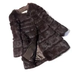 2025年最新】ラビットファーコートの人気アイテム - メルカリ