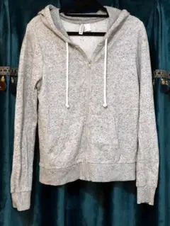 パーカー　H&M 美品