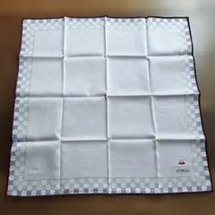 FURLA チェック柄 ハンカチ