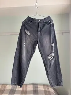 ダメージ加工 ダークグレー デニムパンツ