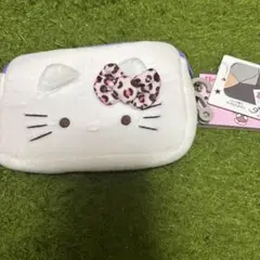 ピンクヒョウ柄　パープルファスナー　キティ　マルチケース