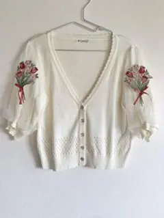 axes femme ブーケ刺繍 ショートカーディガン M（白・チューリップ刺繍