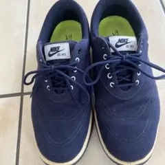 ナイキ　ネイビー スニーカー