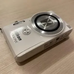 Nikon COOLPIX コンパクトデジタルカメラ 本体のサムネイル