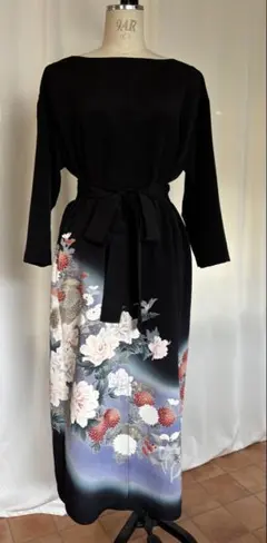 花柄刺繍の黒ロングドレス　着物リメイク品