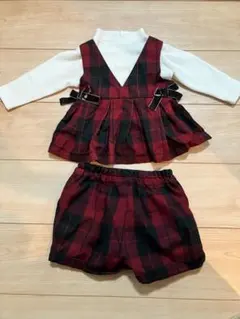 赤と黒のチェック ニットとショートパンツセット 80(S)