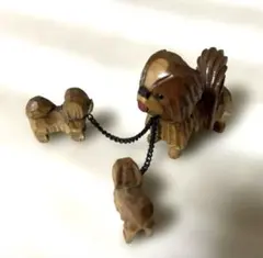 【昭和レトロ】木彫り お散歩犬の親子 置物 3体セットのサムネイル