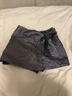 ZARA 光沢ラップショートパンツ M