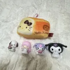 ハローキティとフィギュアセット