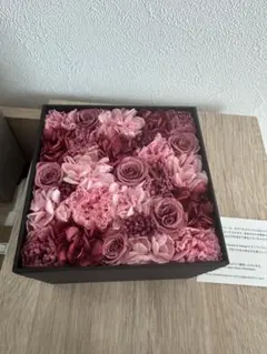 nicolai bergmann プリザーブドフラワーアレンジメント