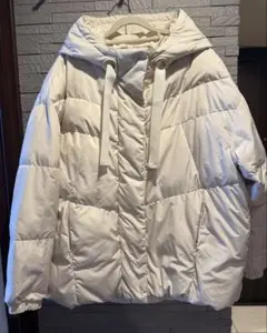 stola.オフホワイト ☆フード付き キルティングジャケット