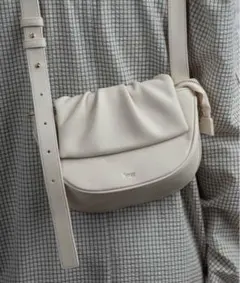 lawgy フラップギャザーショルダーバッグ