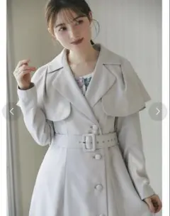 tocco closet 取り外し可能なケープ＆ベルト付きトレンチコートのサムネイル