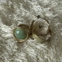 ピアス　リング　石　エメラルドグリーン　グリーン　緑　アクセサリー