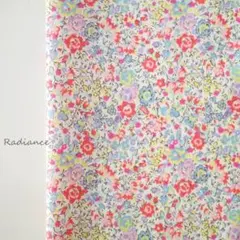 リバティ31.エマアンドジョージーナ 花柄 タナローン はぎれ布生地 ピンク