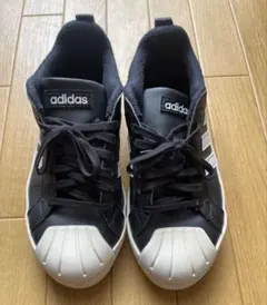 adidas スニーカー 23.5cmのサムネイル