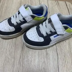 Puma スニーカー ベルクロストラップ　18センチ
