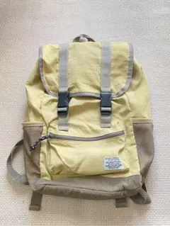 ナイロンリュック フロントポケット付き