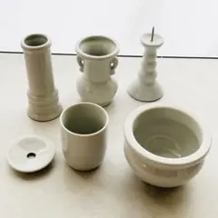仏具セット5点 陶器製 白 セット 花立 香炉 ろうそく立て ペット仏具のサムネイル