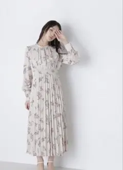 【再値下げ！新品】ナチュラルビューティーベーシック ワンピース 花柄 S