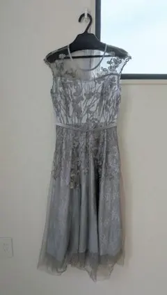 グレー 刺繍 Aライン パーティードレス/お呼ばれドレス