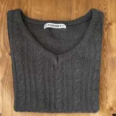 グレー ケーブル編み長袖ニット VネックセーターM