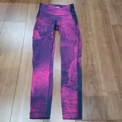 大人気　Reebok リーボック　レギンス　トレーニング　ヨガ